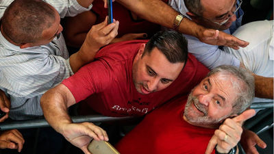 Lula es ya candidato del PT y pide continuar ante una eventual inhabilitación