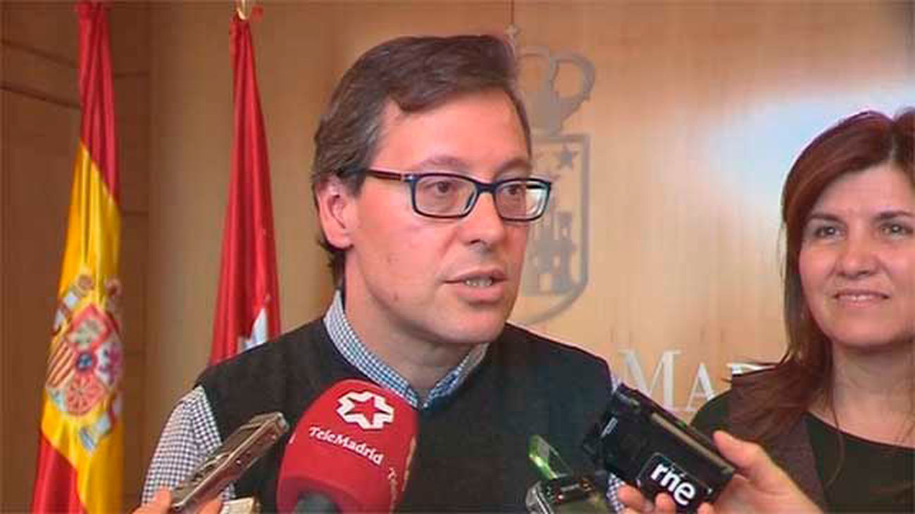 Cifuentes tendrá que comparecer en la comisión de corrupción el 2 de febrero