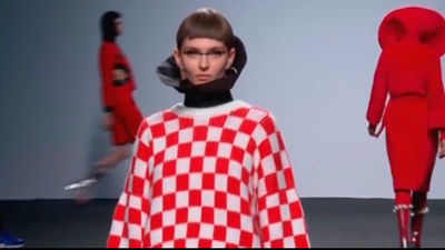 María Escoté abre los desfiles de la Fashion Week con Alvarno y Verino