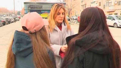 Dos chicas graban a su acosador en el metro de Plaza Elíptica y denuncian tocamientos