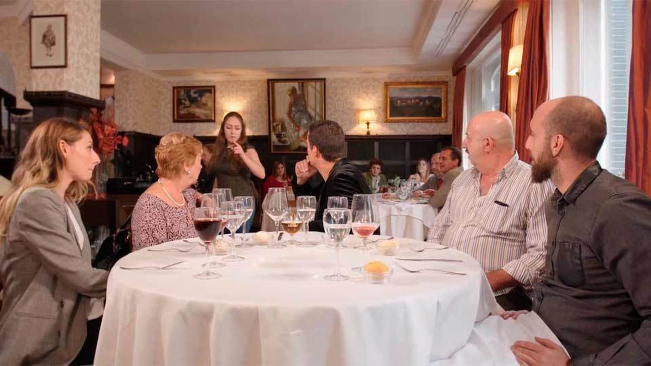 Los rivales critican la conservación de La Favorita