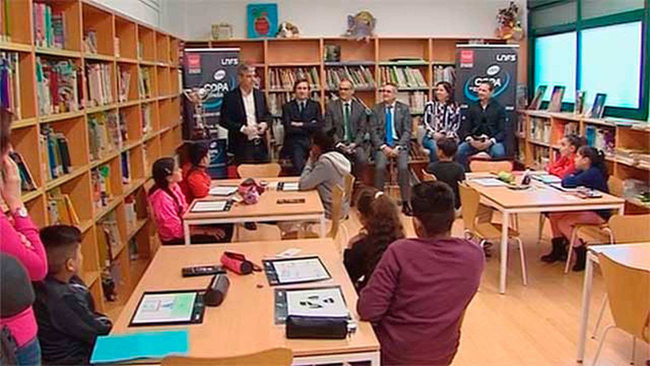 La Comunidad y la Liga de Fútbol Sala se unen contra el acoso escolar