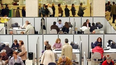 El Gobierno convoca 4.725 plazas de la oferta pública de empleo de 2017