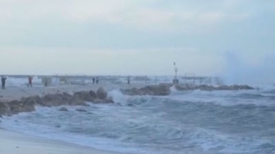 Alerta en varias provincias andaluzas por el viento, la lluvia y el oleaje