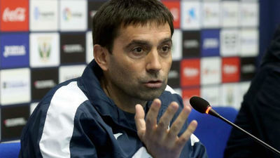 Asier Garitano: "Contra el Sevilla tenemos la obligación de darlo todo"