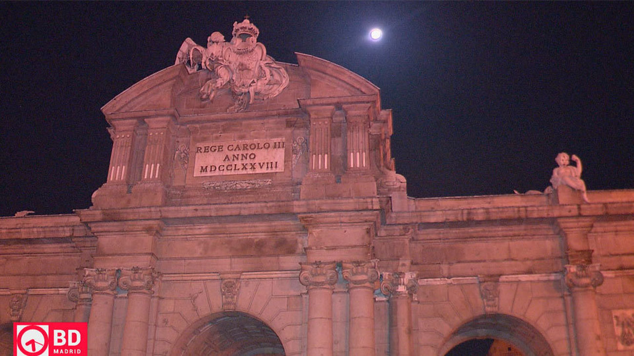 La superluna sobre Madrid