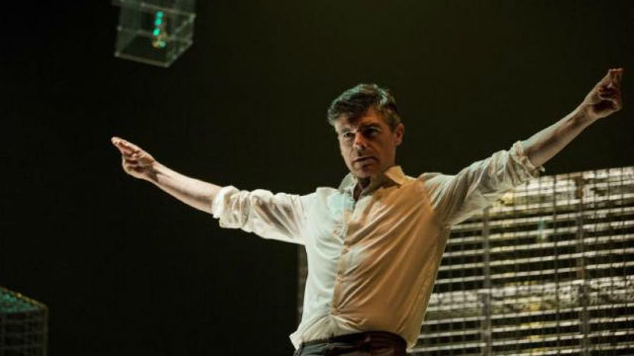 "Juguetes rotos" lleva la transexualidad y el acoso al Teatro Español