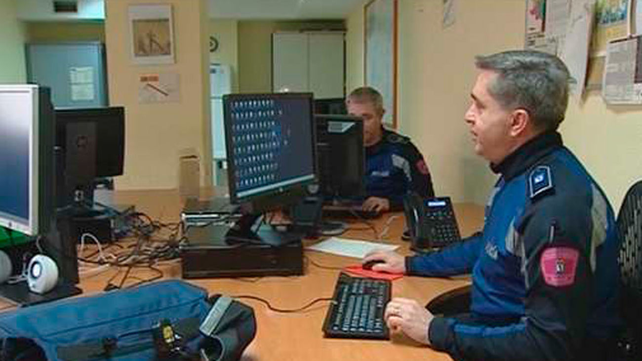 La policía municipal investiga al año más de 6.000 accidentes de tráfico en la capital