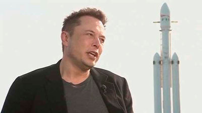 Miles de personas se reúnen para vivir el 'histórico' despegue del Falcon Heavy