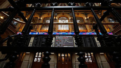 El Ibex, al asalto de los 11.000 puntos en el cierre de la semana