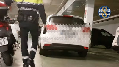 Dos taxistas denunciados en Sevilla por trucar el contador para elevar el precio