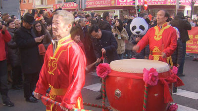 El Año Chino se celebra en Usera con un desfile que recorre las calles del "Chinatown" de Madrid