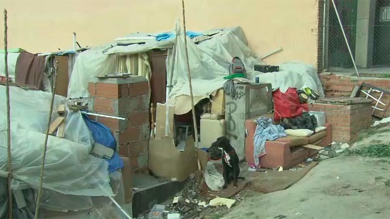 Chabolas en plena zona financiera de Azca