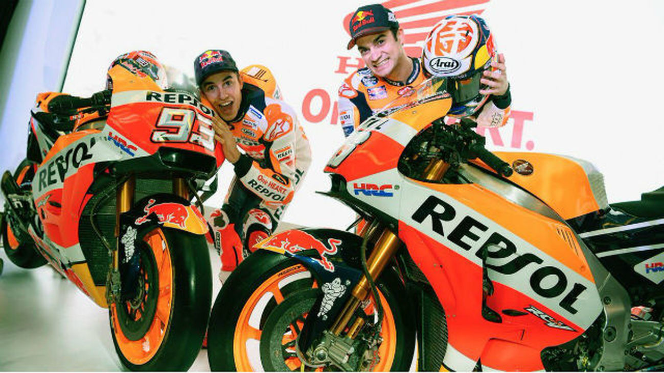 Márquez y Pedrosa visten de gala en Yakarta al equipo Honda