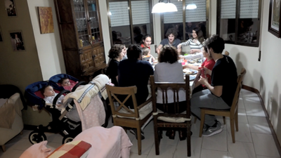 Visitamos a una pareja madrileña que tiene 12 hijos