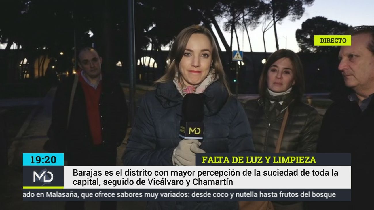 Los vecinos de Barajas denuncian la suciedad y la falta de iluminación