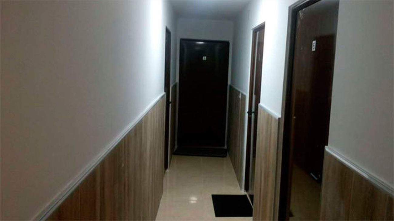 La Policía Municipal descubre 24 apartamentos ilegales en Usera