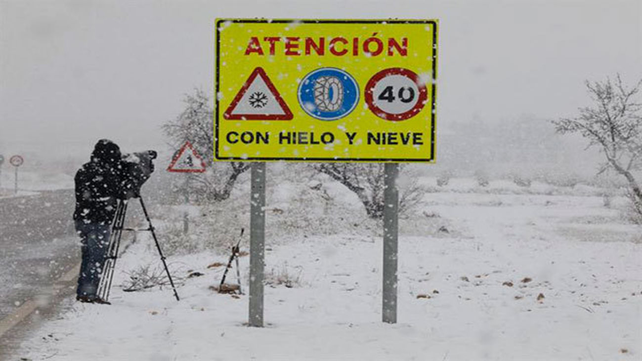 La borrasca "Emma" llega cargada de nieve, lluvia y frío al norte