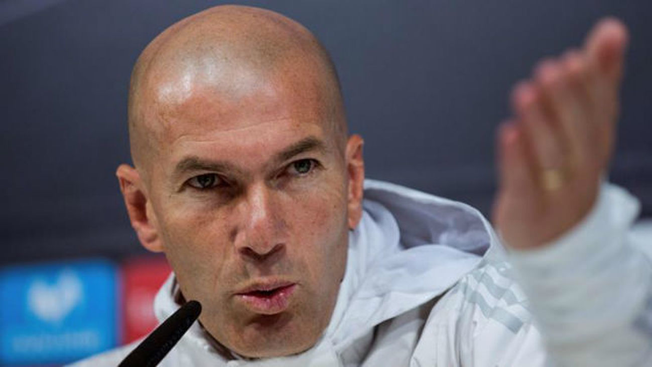 Zidane: "Para mí hay Liga, es difícil pero no imposible"