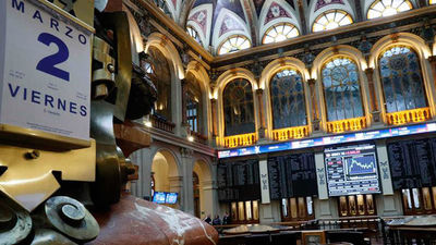 El Ibex 35 cae un 2,13% atemorizado por el proteccionismo de Trump