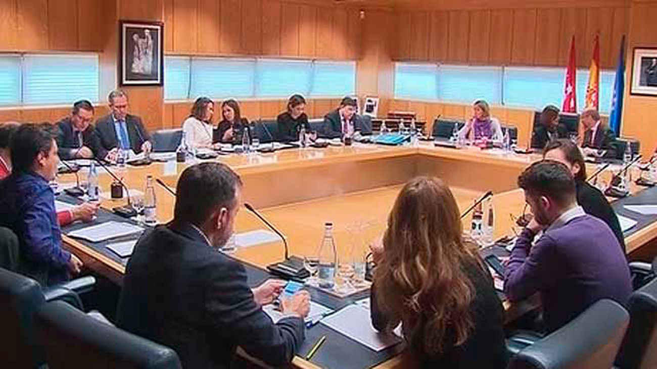 La Asamblea estudia crear una comisión de investigación sobre el amianto en el Metro