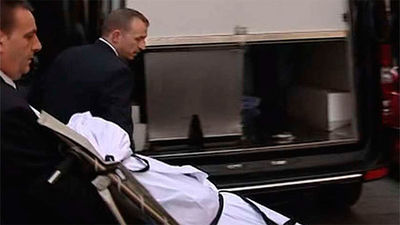 Un cadáver en fase de descomposición en una vivienda de Ciudad Lineal