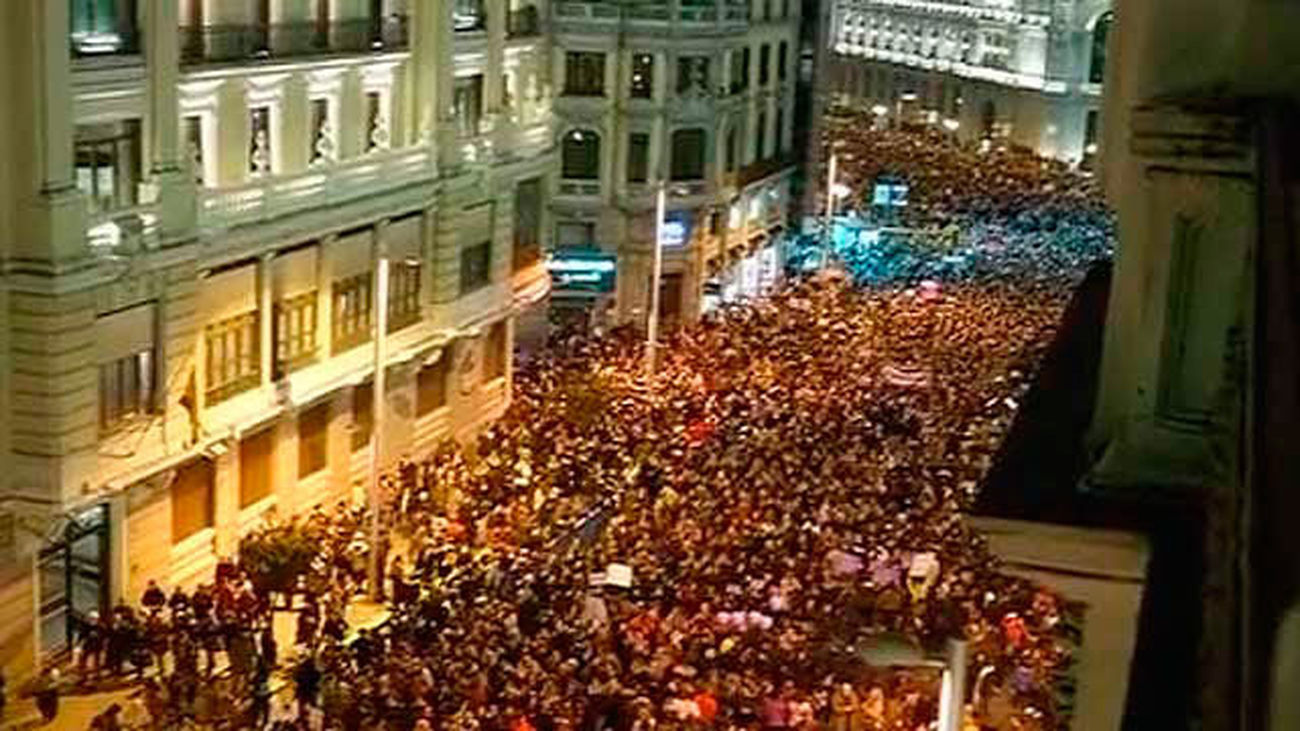 Cifuentes reconoce que la manifestación del 8-M fue "histórica y masiva"