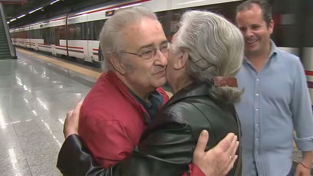 Esther consigue conocer a su "héroe"