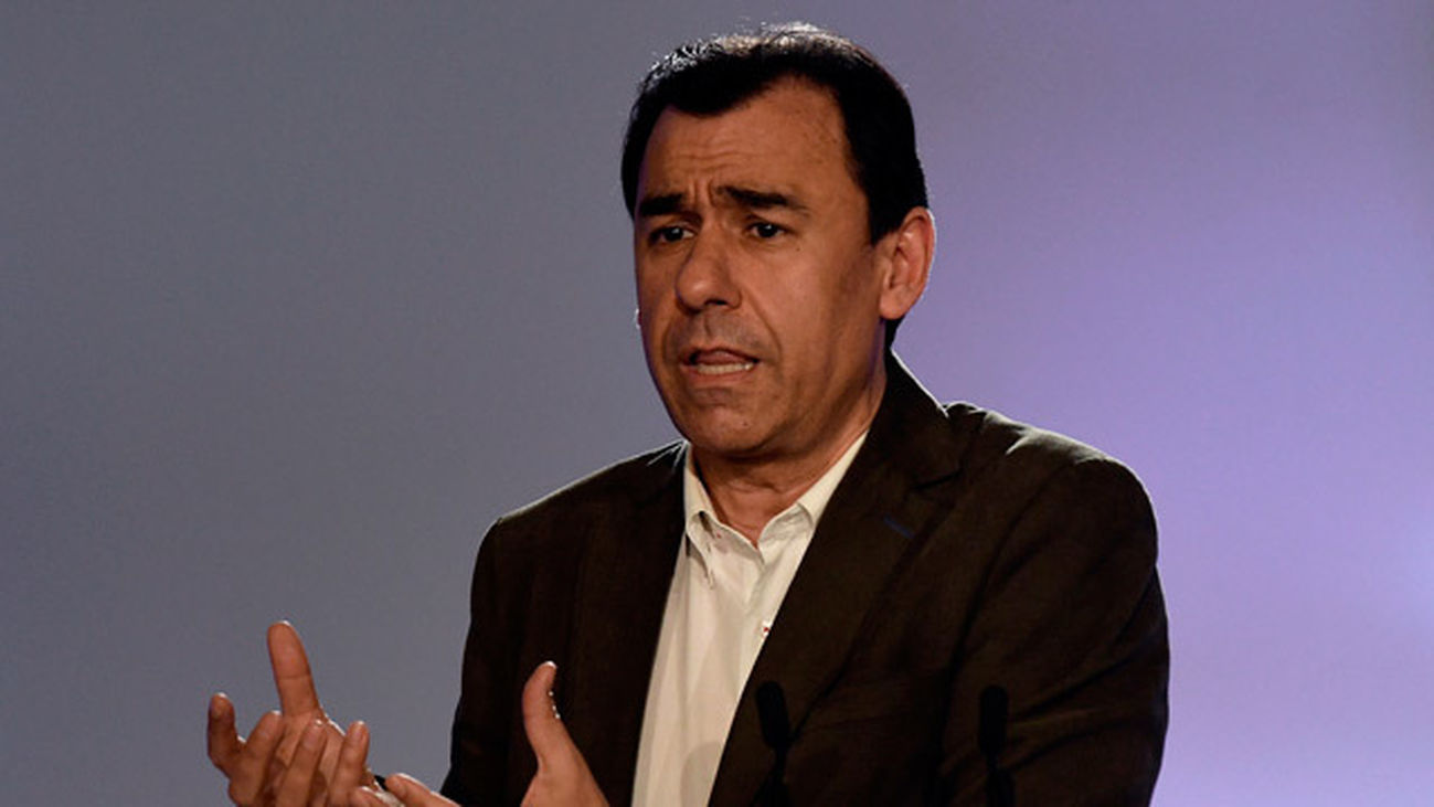 Maíllo pide apoyo a partidos para aprobar los PGE en 2018 y dar estabilidad