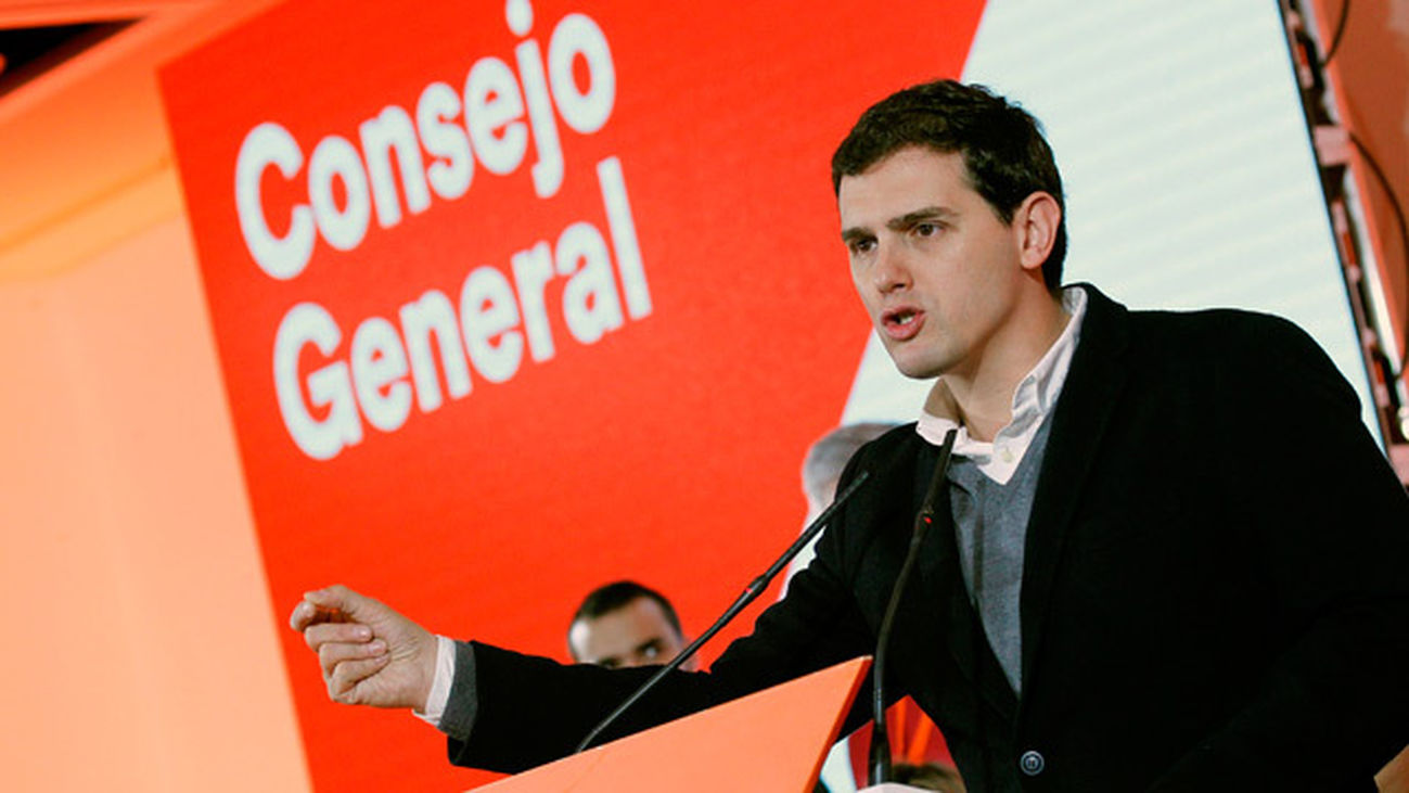 Rivera reclama a Rajoy que cumpla el acuerdo de investidura para aprobar los Presupuestos