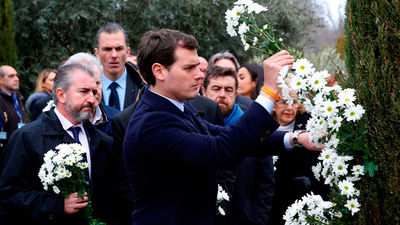 Rivera recuerda a las víctimas del 11M como "los héroes de  nuestra democracia"