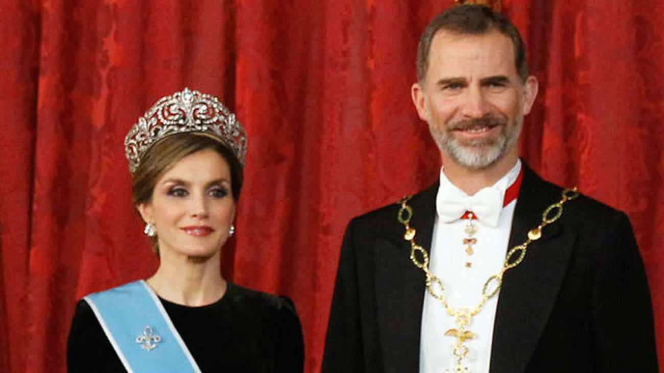 Estrasburgo condena a España por imponer cárcel por quemar la foto de los Reyes
