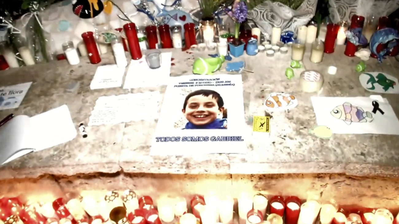 Así ha sido el multitudinario adiós a Gabriel Cruz