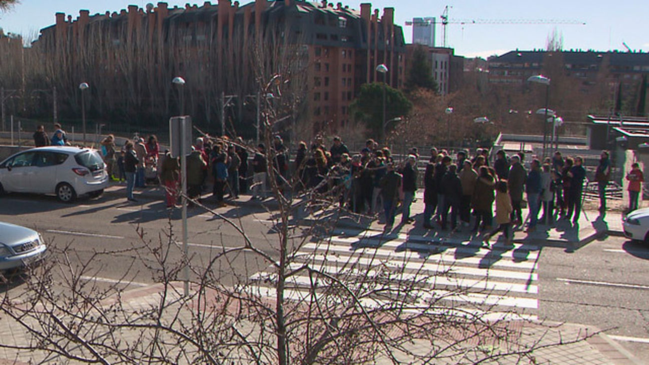 Vecinos de Montecarmelo se movilizan para reclamar la contrucción de un nuevo instituto