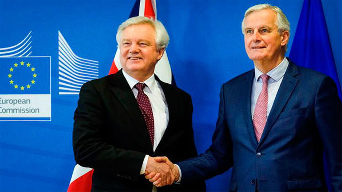 El periodo de transición del "brexit" durará dos años