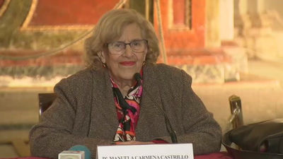 Carmena defiende la gestión en Lavapiés y dice que no habrá ceses