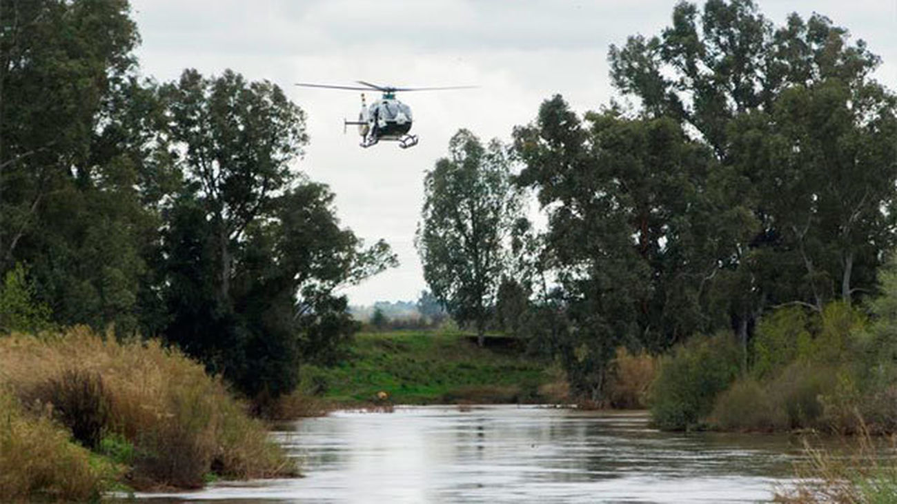 Suspenden por el mal tiempo la búsqueda del guardia civil en Guillena (Sevilla)