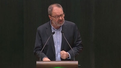 Barbero dice que el mantero que falleció en Lavapiés iba "andando" y a la vez "huyendo"