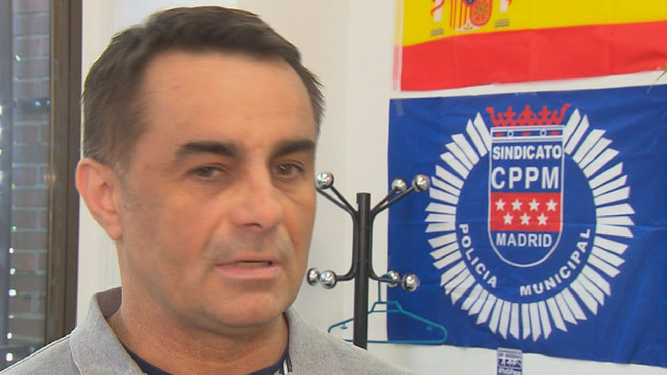 Los policías municipales exigen ya a Carmena un nuevo convenio laboral