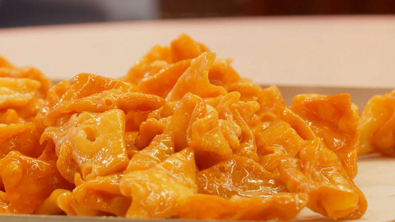 Así se elaboran los pestiños de Semana Santa