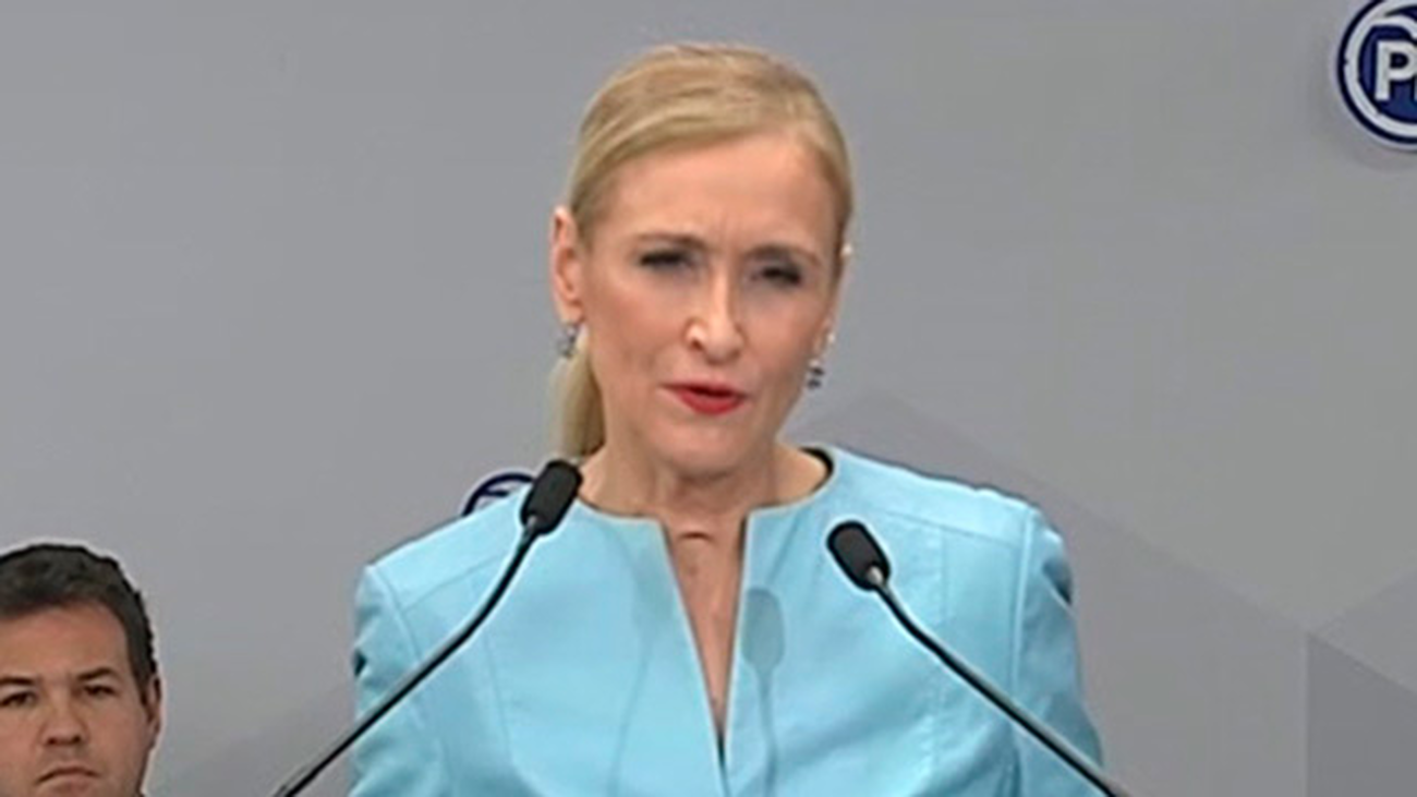 Cifuentes se querellará contra los periodistas que informaron sobre su máster