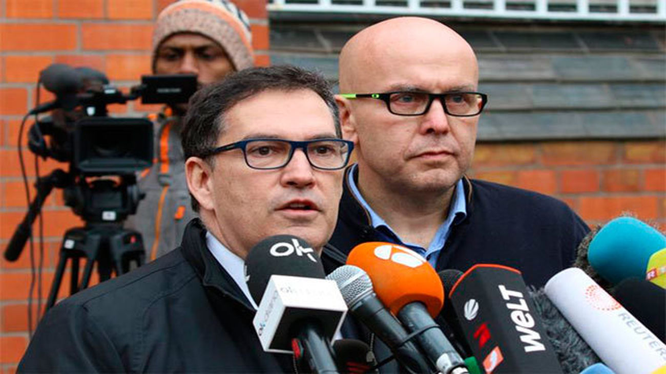 Puigdemont pide unidad al soberanismo y asume que su encierro puede alargarse