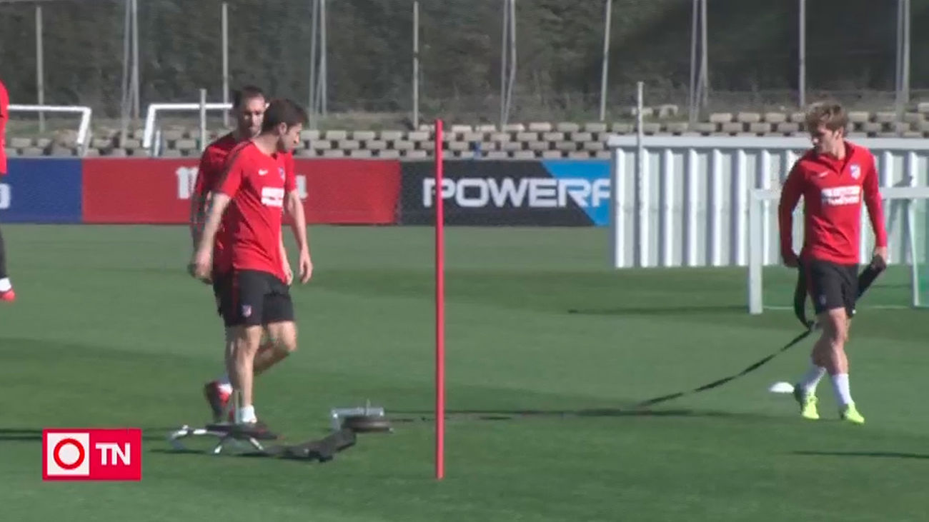 El Atlético vuelve a los entrenamientos, entre algodones