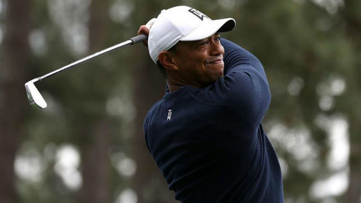 Tiger Woods acapara la atención en el Máster de Augusta