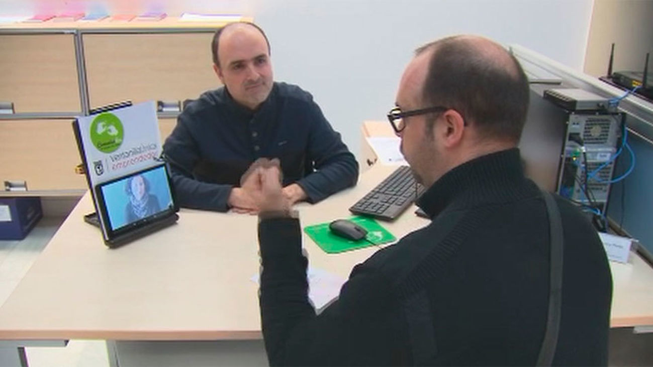 La ventanilla del emprendedor ya cuenta con un traductor para personas sordas