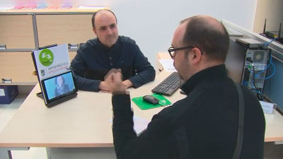 La ventanilla del emprendedor cuenta con un traductor para personas sordas