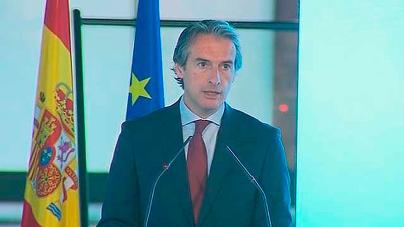 Fomento invertirá 580 millones en dos años para mejorar Cercanías de Madrid