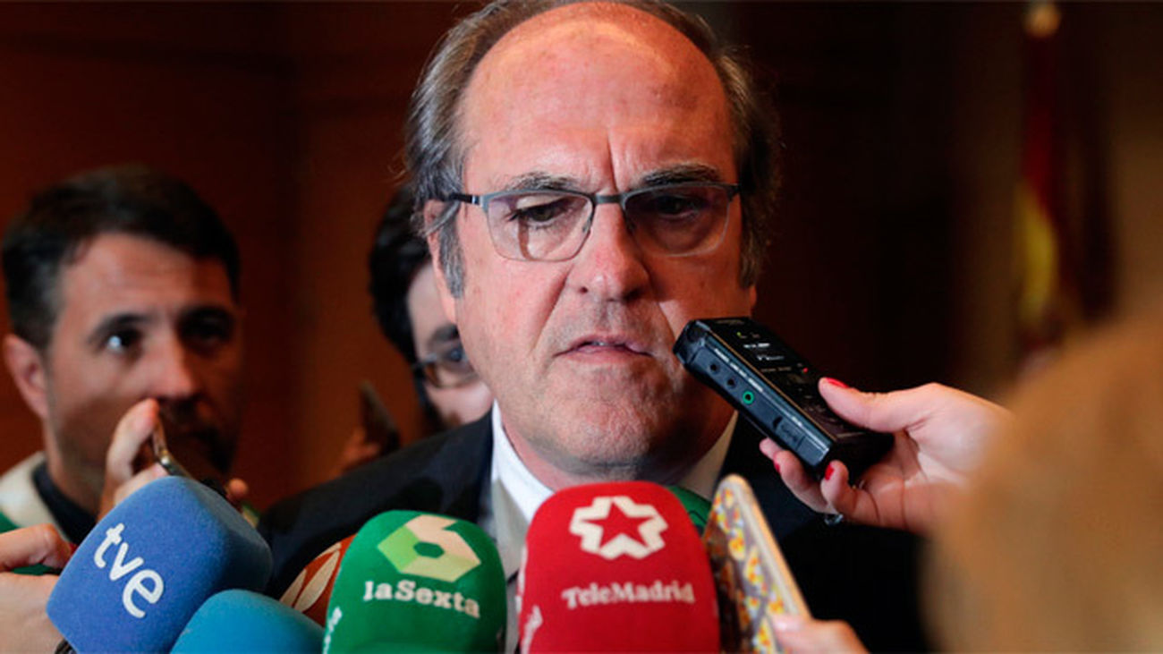 La moción de censura contra Cifuentes podría celebrarse entre el 13 de abril y el 7 de mayo