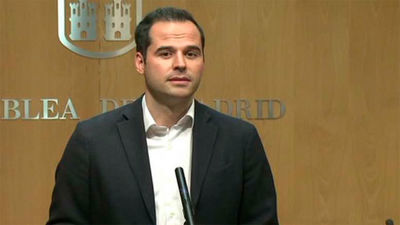 Aguado exige la dimisión de Cifuentes y que el PP presente su candidatura alternativa