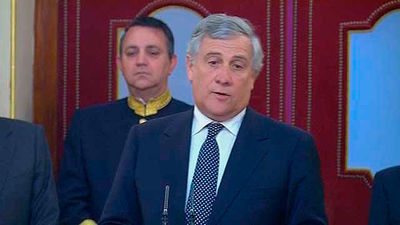 Tajani: "Los que pretenden dialogar fuera de  la ley solo quieren imponer sus ideas"